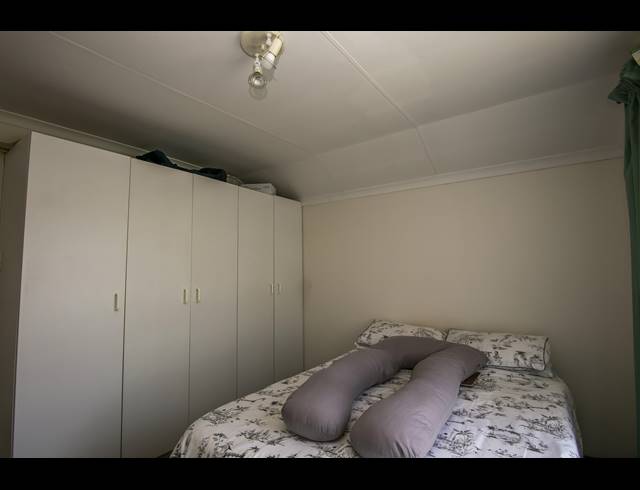 2 BEDROOM DUPLEX TO LET IN WILGEHEUWEL